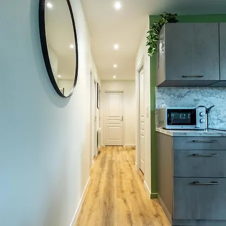 New F5 Neuf Cosy Lumineux Proche Siege Michelin *