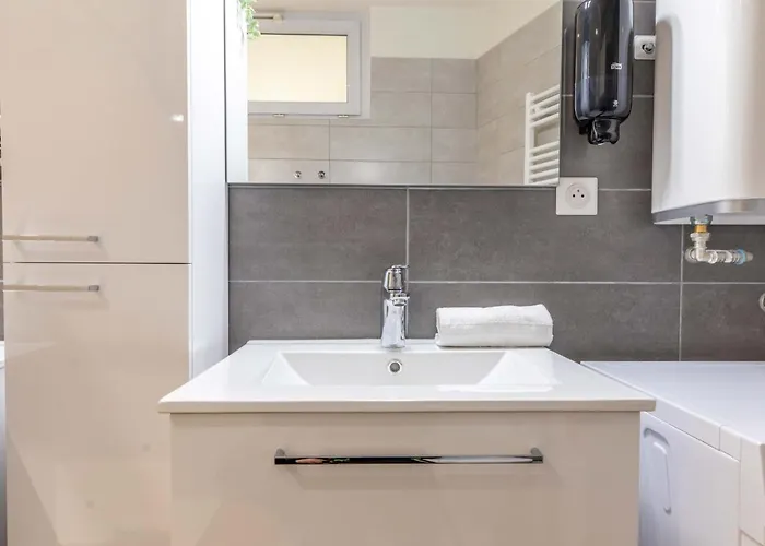 New F5 Neuf Cosy Lumineux Proche Siége Michelin * Clermont-Ferrand